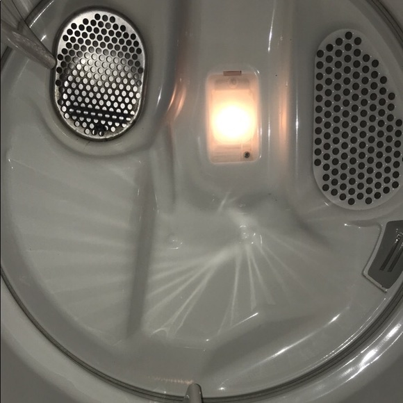 Washer & Dryer - Picture 2 of 5